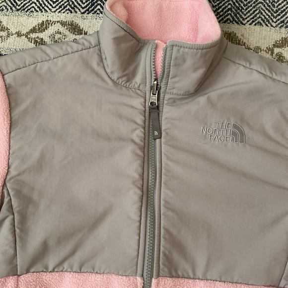 Girls North face Jacket - Picture 4 of 12
